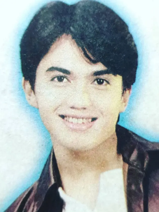 6 Foto Lawas Sahrul Gunawan Saat Remaja Ini Curi Perhatian