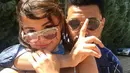 Kabar soal hubungan spesial yang dirajut Selena Gomez dan The Weeknd ramai tersiar sejak bulan Januari 2017 lalu. Saat itu keduanya tertangkap basah sedang berciuman di depan umum. (Instagram/selenagomez)