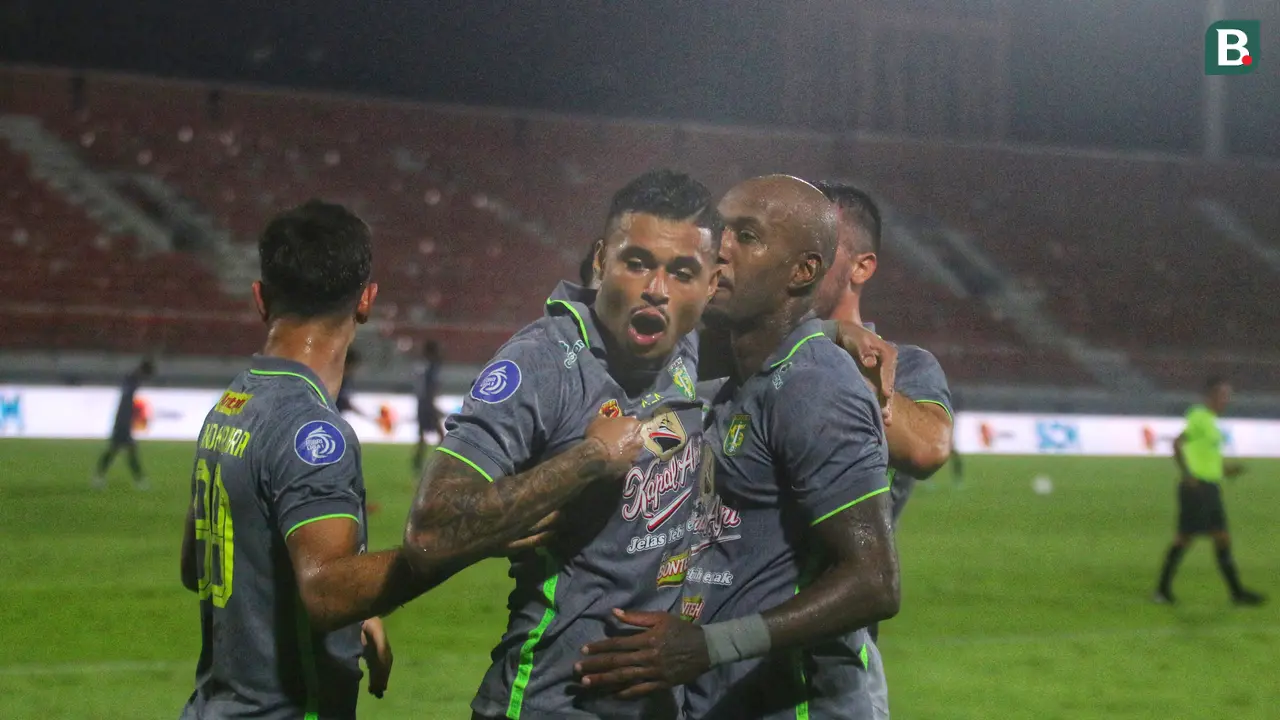 Yan Victor - Arema FC Vs Persebaya di BRI Liga 1 2023/2024