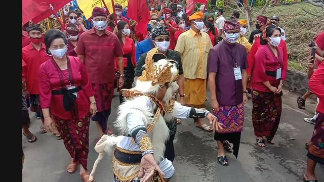 Daftar Ke Kpu Pasangan Petahana Badung Lawan Kotak Kosong Regional Liputan6 Com