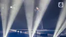 Konser tunggal Isyana Sarasvati ditutup dengan ‘Pendekar Cahaya’ dan ‘Lexicon’, dua lagu yang menjadi simbol kedewasaan bermusik Isyana Sarasvati. (Liputan6.com/Herman Zakharia)