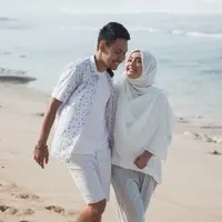 Saling mencintai dalam pernikahan./Copyright shutterstock.com