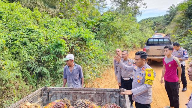 Kapolres Kotawaringin Timur (Kotim) AKBP Saparni gelar patroli Antisipasi Penjarahan Kelapa Sawit