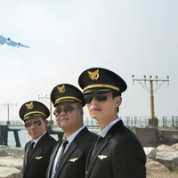 Petualangan 3 pilot playboy dalam 'Flirting in The Air'. Foto: Calestial Movie