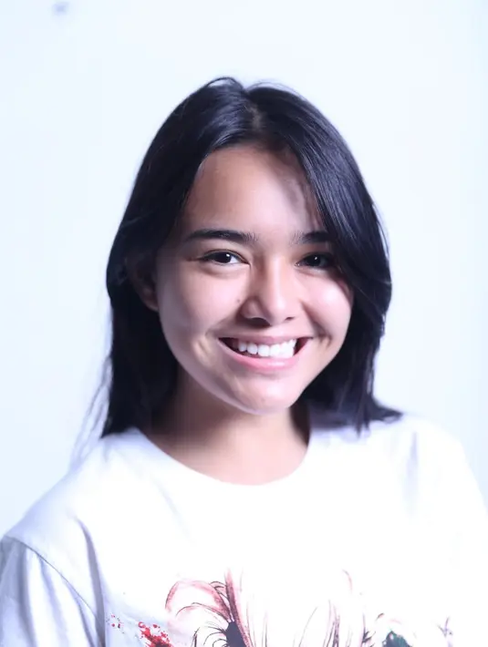 Sinetron Mermaid in Love (MIL) yang mendapat sambutan baik dari masyarakat, membuat bintang utamanya, Amanda Manopo dan Angga Aldi dilibatkan sebagai penghibur acara malam puncak HUT SCTV ke-26. (Nurwahyunan/Bintang.com)