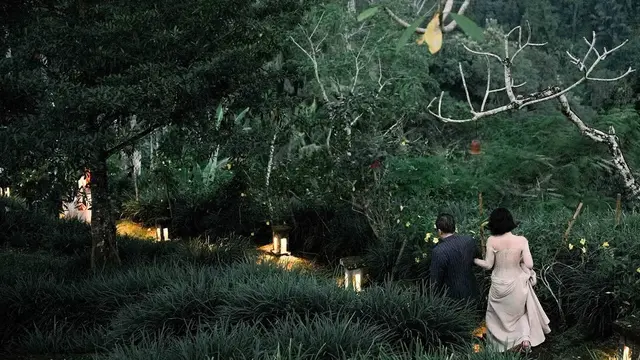 Ari Lasso Unggah Foto Perdana Bareng Kekasih
