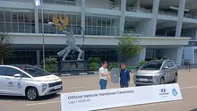 Penyerahan kendaraan kepada PT Liga Indonesia Baru (LIB) di Stadion Utama Gelora Bung Karno, Jakarta, Selasa (22/10/2024). (Bola.com/Hery Kurniawan).