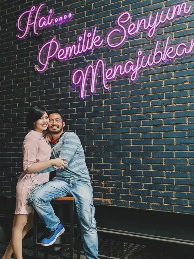 Digugat Cerai Lagi, Ini 7 Potret Lawas Yama Carlos dan Istri yang Tampil Mesra