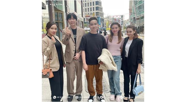 6 Potret Gaya Gibran Rakabuming dan Selvi Ananda saat Kunjungan Luar Negeri