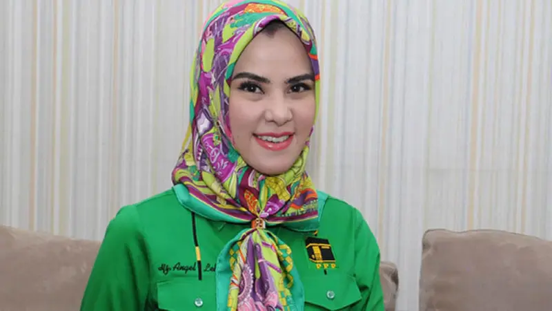 Angel Lelga Tak Menyangka Model Hijabnya Jadi Tren