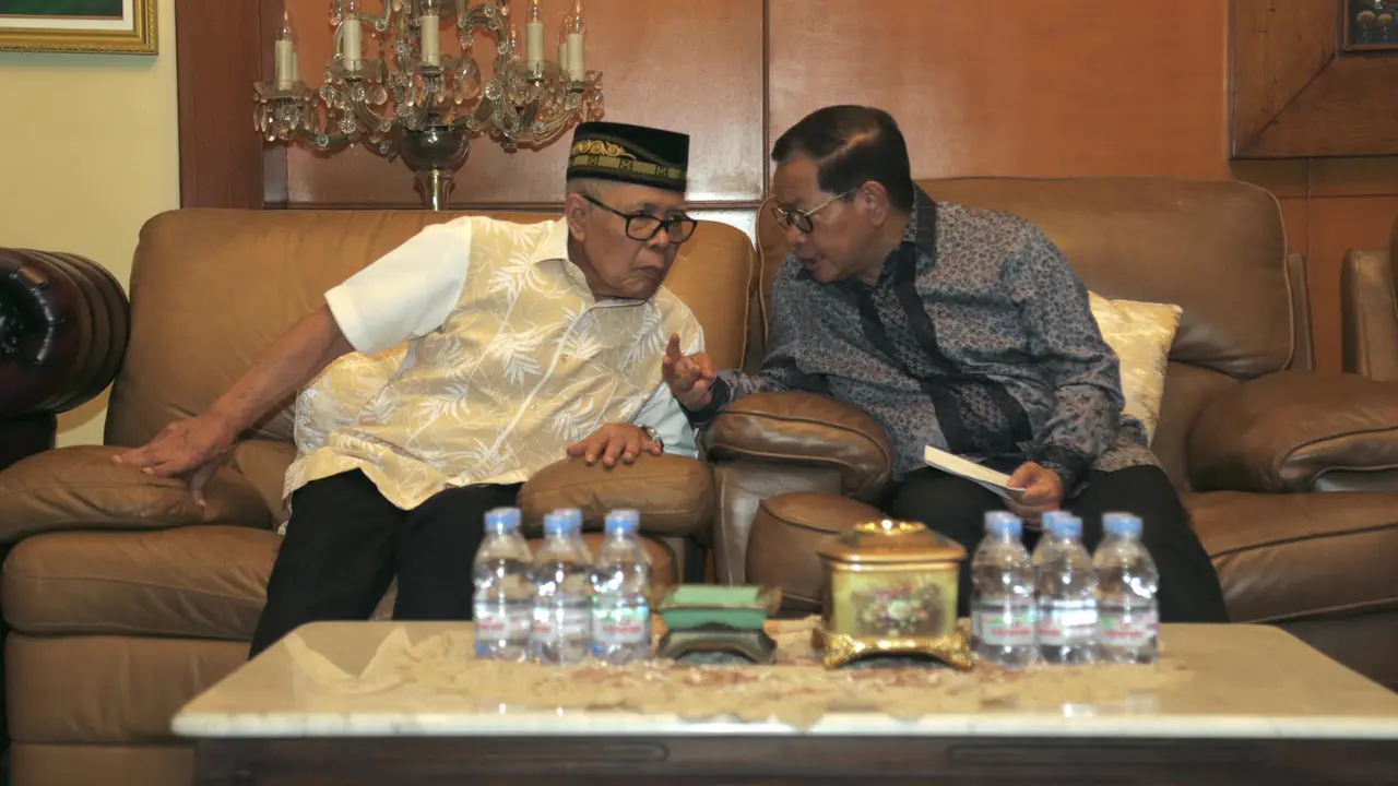 Tokoh Masyarakat Jakarta Utara H Sabri Saiman dan Pramono Anung (Istimewa)