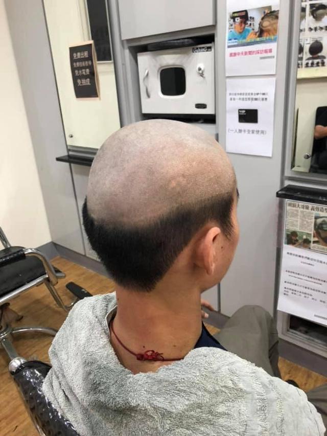 Khawatir Kena Covid-19, Ibu Cukur Rambut Anaknya Mirip Pria Tua Agar Tak Keluar Rumah