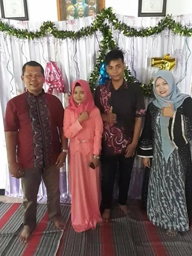 5 Potret Lamaran Ponari, Si Dukun Cilik yang Pernah Viral