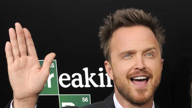 Aaron Paul Pernah Mabuk Bersama Michael Jackson