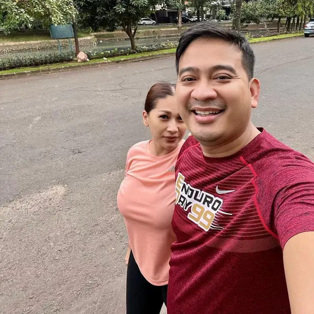 Tata Janeeta dan Raden Brotoseno. (Foto: Dok. Instagram @tatajaneetaofficial)