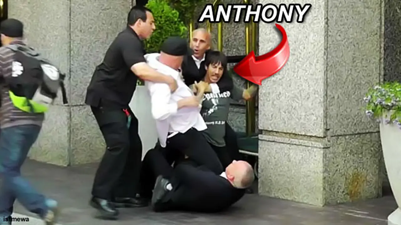 anthony-redhot-130623b.jpg