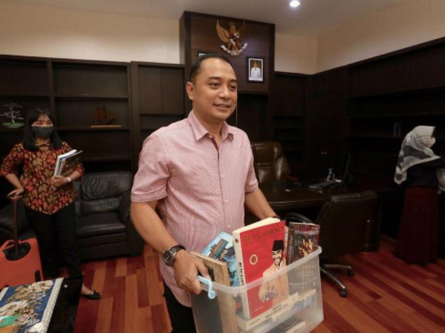 Relawan Cukur Gundul Setelah Eri Cahyadi Raih Rekomendasi Pdip Surabaya Liputan6 Com