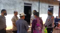 hajatan pernikahan anak dari S tersebut sudah berlangsung selama dua hari yaitu Kamis (15/7/2021) dan Jumat (16/7/2021). Tentu saja kabar pemilik hajatan tersebut positif Covid-19 membuat seluruh tamu dan tetangga yang rewang (membantu) heboh.