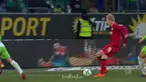 Bayer Leverkusen memaksa Wolfsburg mendekati zona degdradasi Liga Jerman setelah menang 2-1 di pekan ke-25 Liga Jerman. Gol Lucas ...