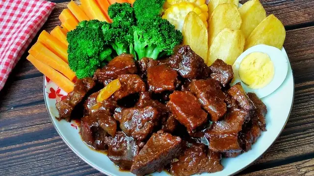 Resep bistik daging kambing, cocok untuk mengolah daging kurban Idul Adha. (dok. Cookpad @susan_mellyani)
