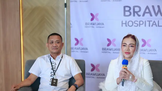 Bella Shofie saat memberikan keterangan pers di RS Brawijaya Women Hospital, Jumat (24/2/2023)