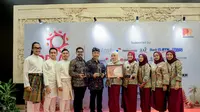 Kementerian Energi dan Sumber Daya Mineral (ESDM) kembali menyabet Gold Winner untuk Kategori Kementerian pada sub Kategori Government Program PR Kampanye Program Transisi Energi. Penghargaan diberikan langsung di puncak acara PRIA 2024, pada Kamis (7/3) di Denpasar Bali/Istimewa.