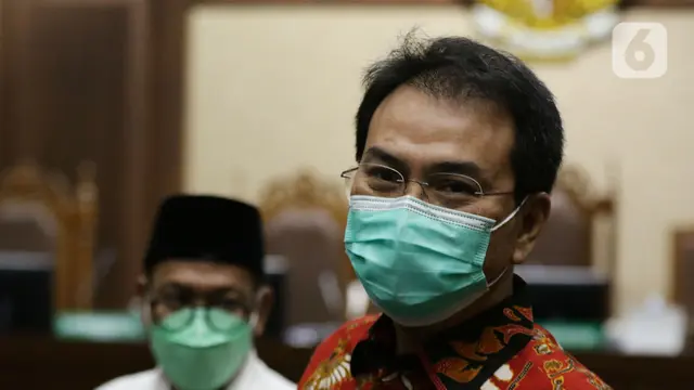 Sidang Azis Syamsuddin Simak Keterangan Saksi-Saksi