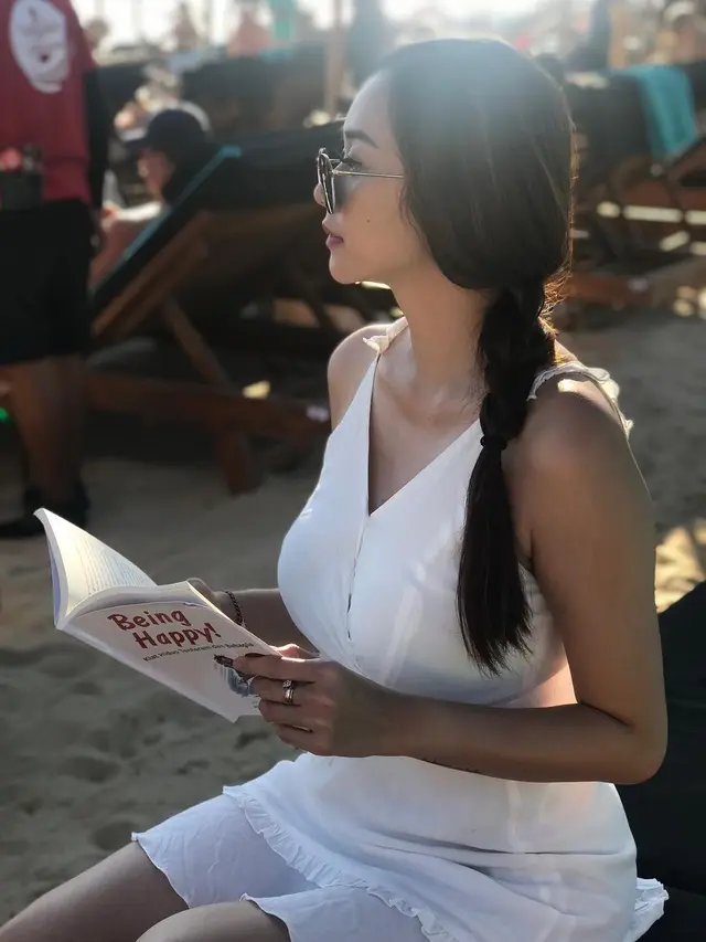 [Bintang] Aura Kasih