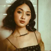 Unjuk kualitas, ini sederet fakta menarik album Adolescent Rahmania Astrini. (Dok Warner Music Indonesia)