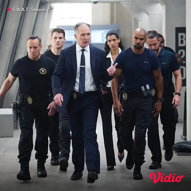Hollywood Series S.W.A.T di Vidio