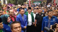 JR Saragih-Ance Daftar ke KPU Sumut. (Reza Efendi)