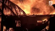 Kebakaran hebat melanda permukiman padat penduduk di Samarinda, Kalimantan Timur pada Rabu (03/01/2018) dinihari.