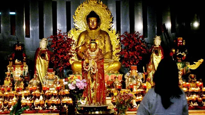 Kenali Tradisi Unik Perayaan Hari Waisak di Beberapa Negara