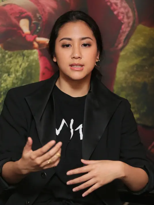 Di film Wiro Sableng 212, Sherina akan berperan menjadi Anggini, seorang pendekar wanita yang parasnya menawan. Dan begini lah yang dirasakan Sherina saat mendapat tawaran bermain di dalamnya. (Adrian Putra/Bintang.com)