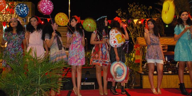 Para model cantik yang memeragakan busana pantai dan memeriahkan acara BBQ Party ; Foto: copyright Vemale.com