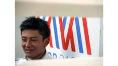 Video Rio Haryanto saat diwawancara wartawan asing di sirkuit Catalunya, Barcelona, Spanyol. Rio Haryanto gagal langsung menjawab tes matematika dengan benar.