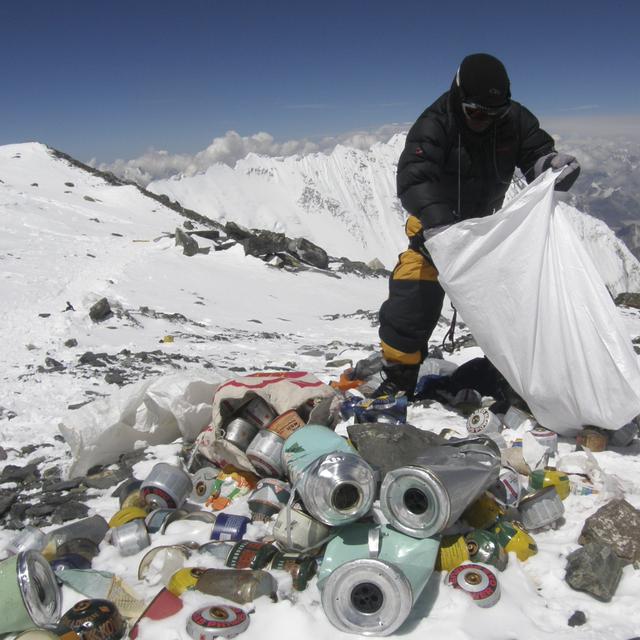 4 Jasad Pendaki Dan 11 Ton Sampah Hasil Bersih Bersih Gunung Everest Global Liputan6 Com