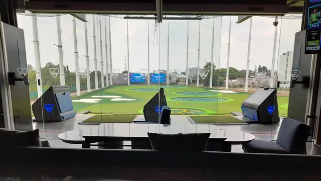 Nongkrong Asyik Sambil Main Golf di Spot Teranyar Jakarta Selatan, Tak Perlu Jago untuk Cetak Poin