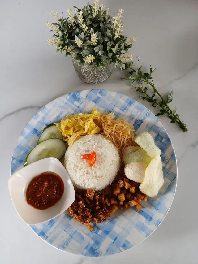 Nasi Uduk Wangi Lampersari