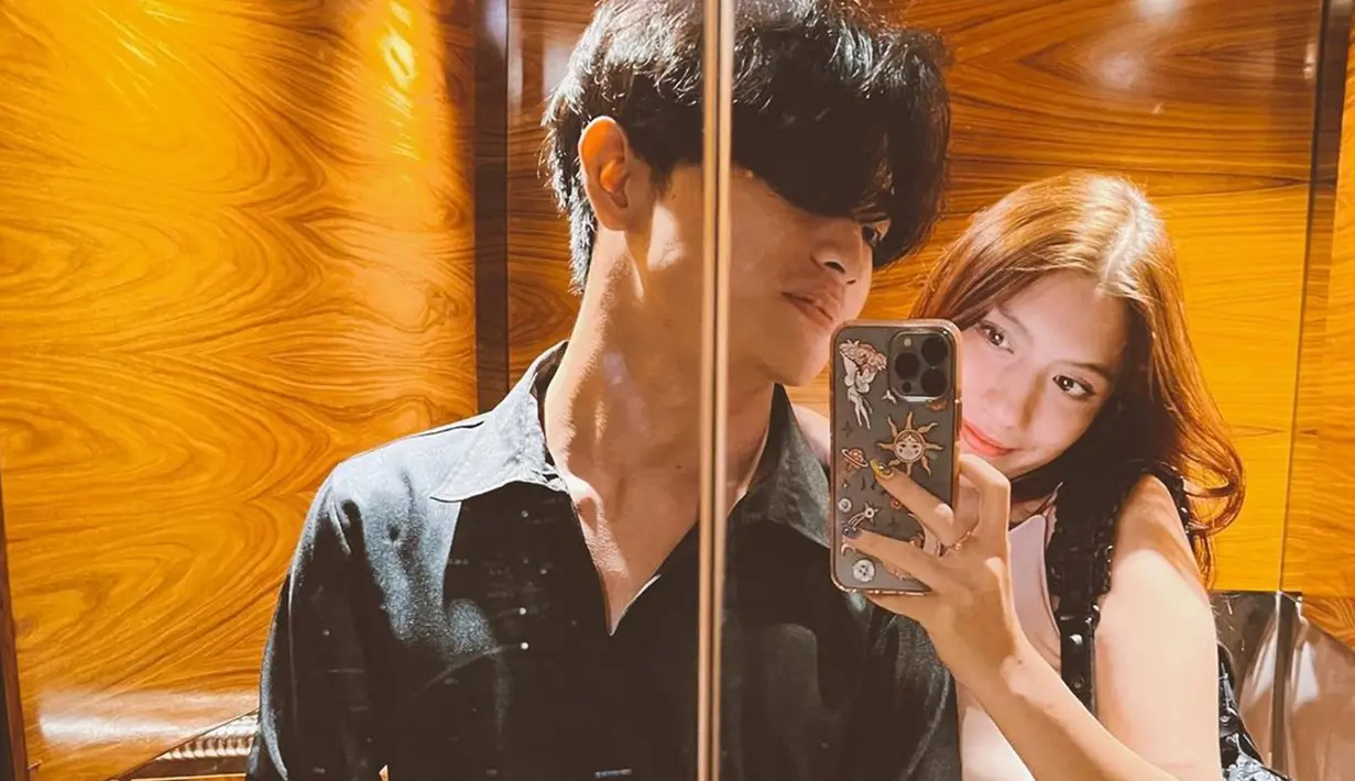 Beberapa momen mesra keduanya pun diabadikan dalam media sosial yang membuat para penggemar Cassandra Lee menjadi iri. Namun tidak sedikit penggemar dari Ryuken yang menyebut kini hati Ken sudah tidak kosong sejak mengunggah potret kebersamaannya dengan Cassandra Lee. (Liputan6.com/IG/@cassandraslee)