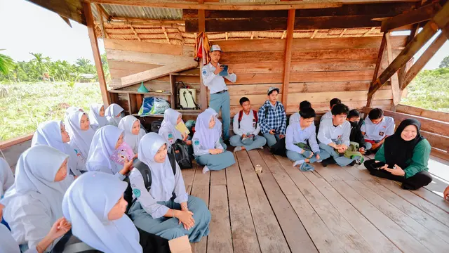 Tingkatkan Kesadaran Lingkungan, Kurikulum Gambut Mulai Diterapkan di Sekolah Dasar hingga Menengah Atas
