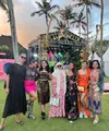 Artis cantik Luna Maya menggelar pesta ulang tahun berbeda dari kebanyakan. Diultah yang ke-40, aktris yang juga pengusaha itiu menggelar dengan cara istimewa. Luna membuat festival Lunachella. Acara yang mengadaptasi festival musik populer di Amerika Serikat Coachella. [Instagram/ashanty_ash]