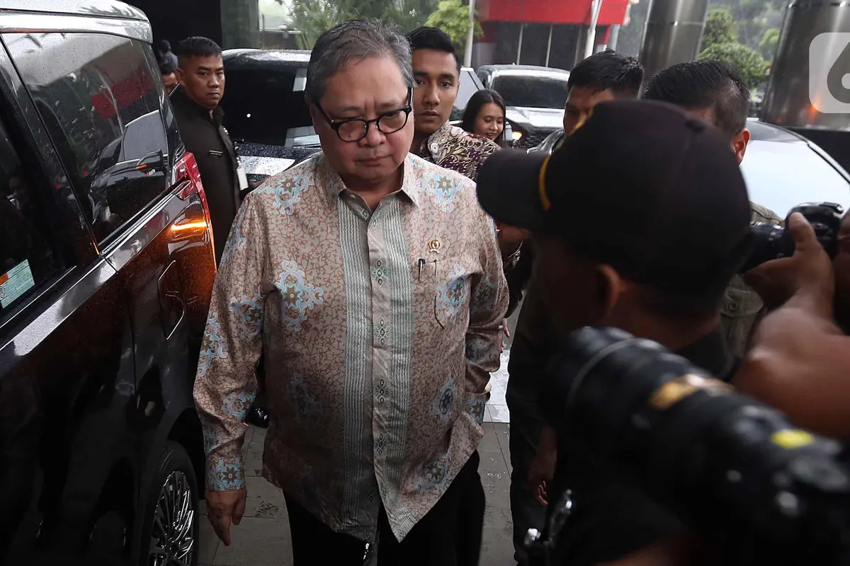Bahas Kesepakatan Perdagangan Indonesia dengan AS, Airlangga Hartarto Sambangi Gedung KPK