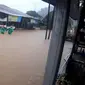 Banjir di Jondul Rawang, Selasa (28/9/2021). (Liputan6.com/ Novia Harlina)