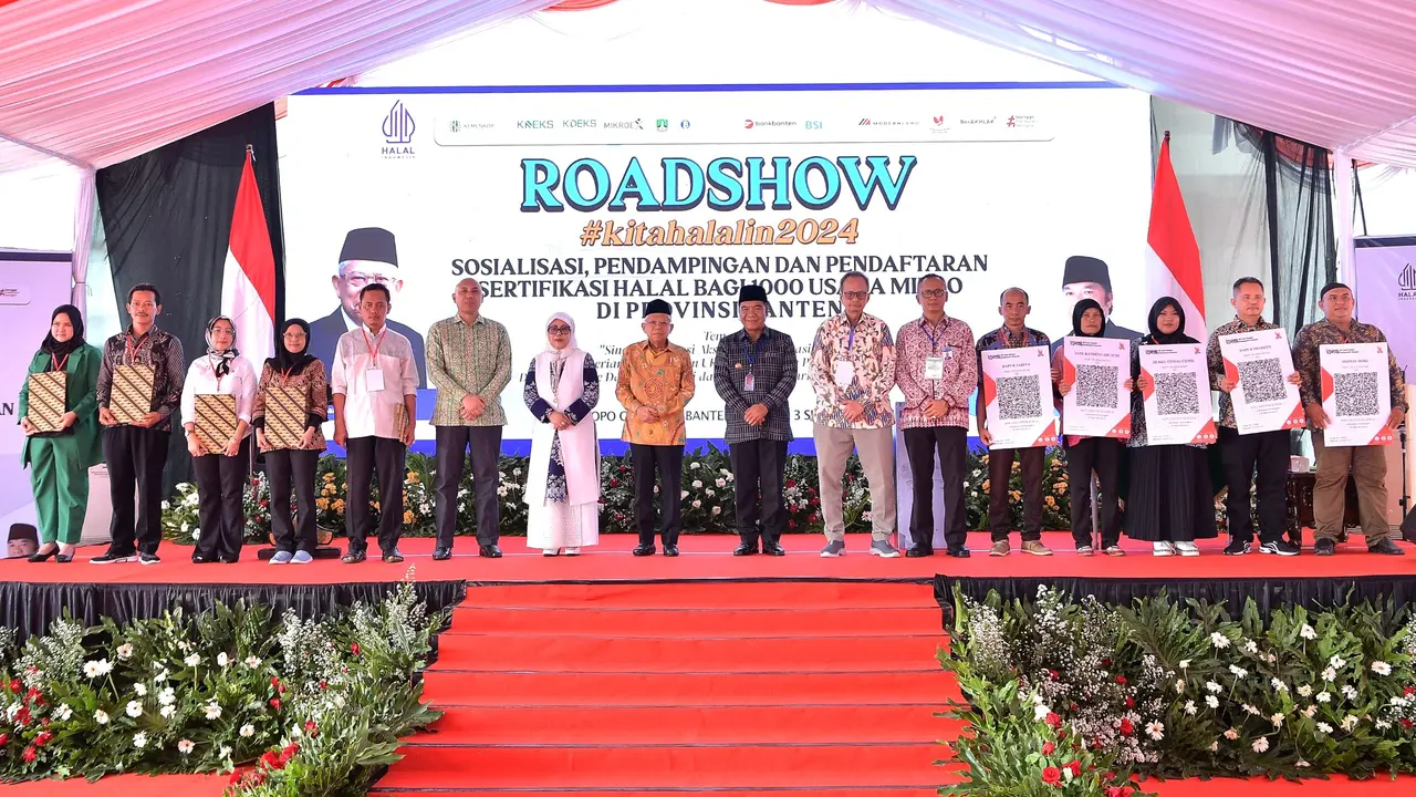 KemenkopUKM menggelar acara “Roadshow #kitahalalin2024” berupa sosialisasi dan fasilitasi pendampingan sertifikat halal bagi 1.000 usaha mikro