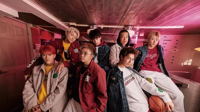 Koleksi kapsul kolaborasi Guess X Generations