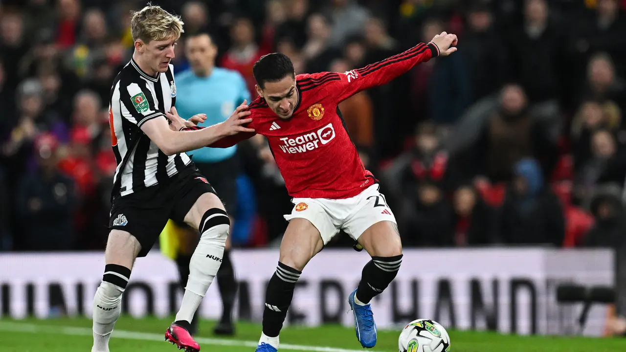 Antony, Manchester United