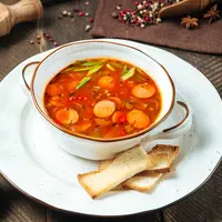 ilustrasi sup merah/copyright by Hihitetlin (Shutterstock)