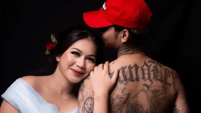 6 Pasangan Selebriti Menikah Tanpa Resepsi, Tetap Romantis Hingga Kini