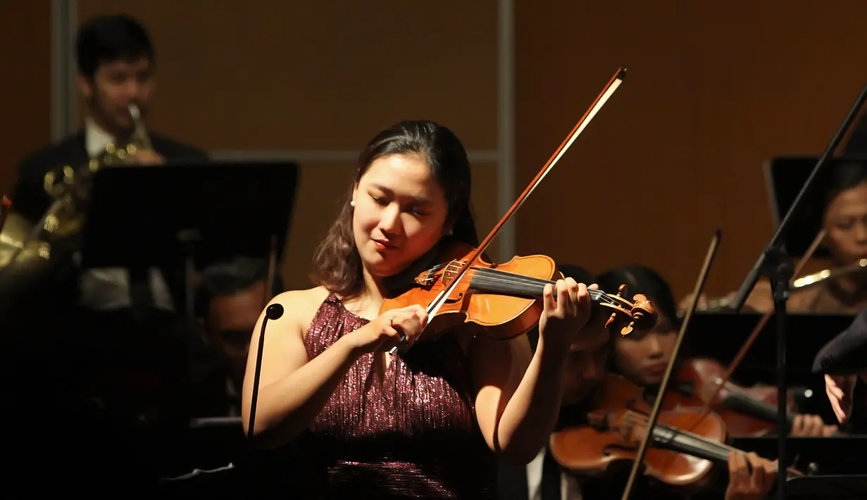 Jakarta Concert Orchestra Jumat (21/2/2020) di Usmar Ismail Hall, Jakarta. (Bambang E Ros/Fimela.com)
